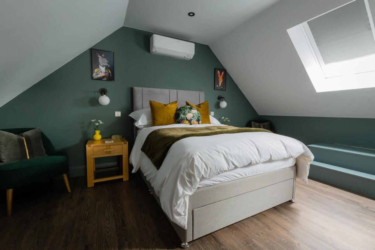 Stylish One Bedroom Cotswold Coach House 테트버리 외부 사진